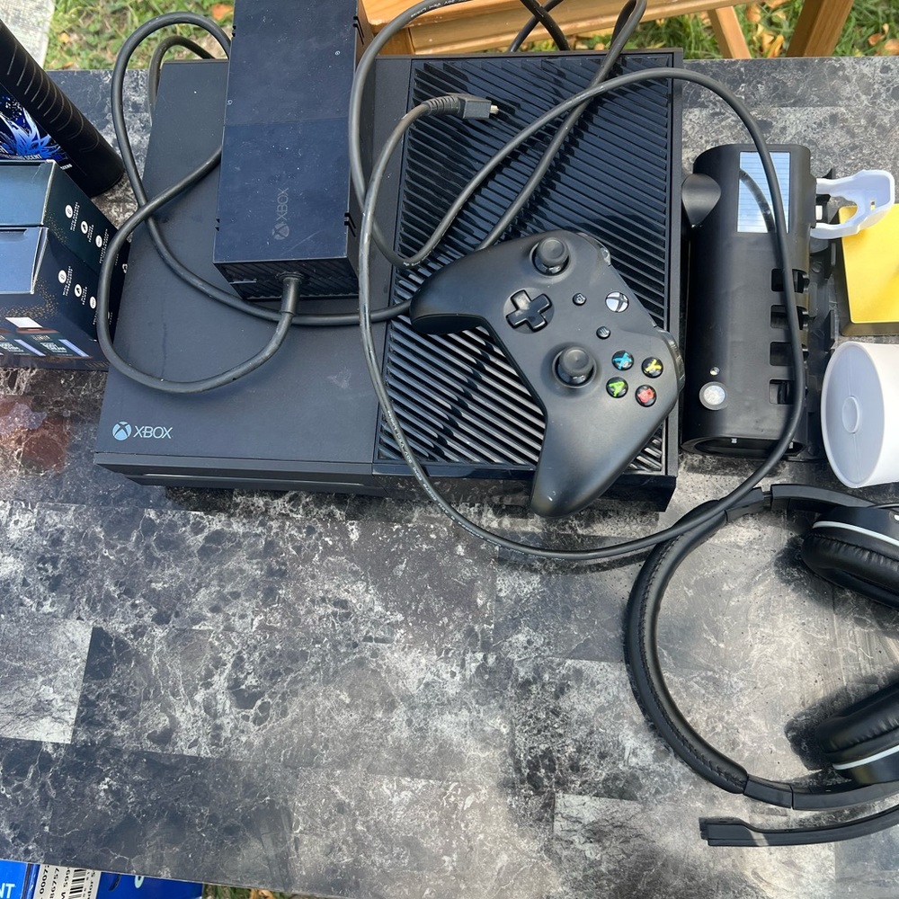 Xbox Black Gaming Console with Controller